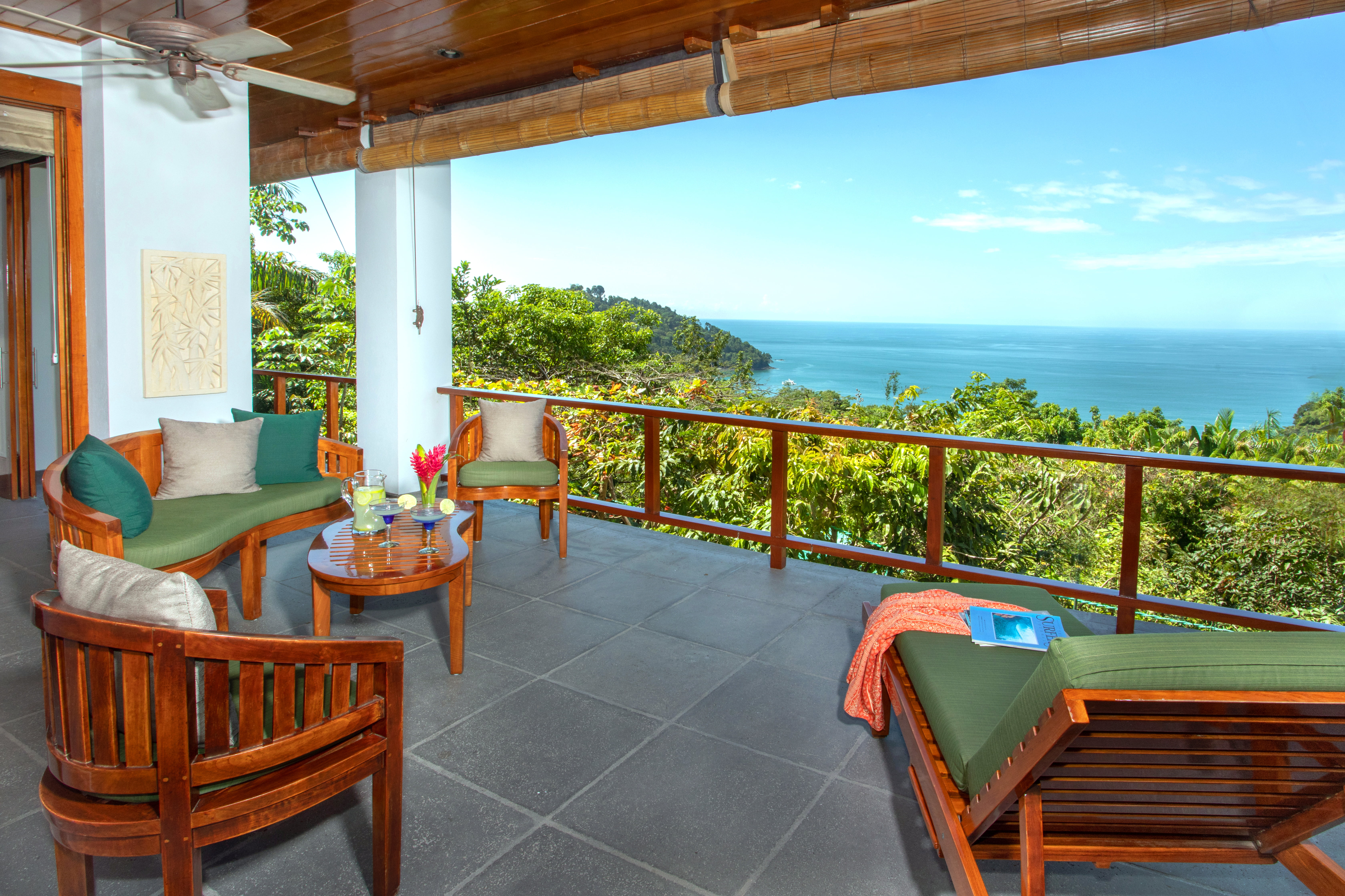 Guest suite outdoor living area