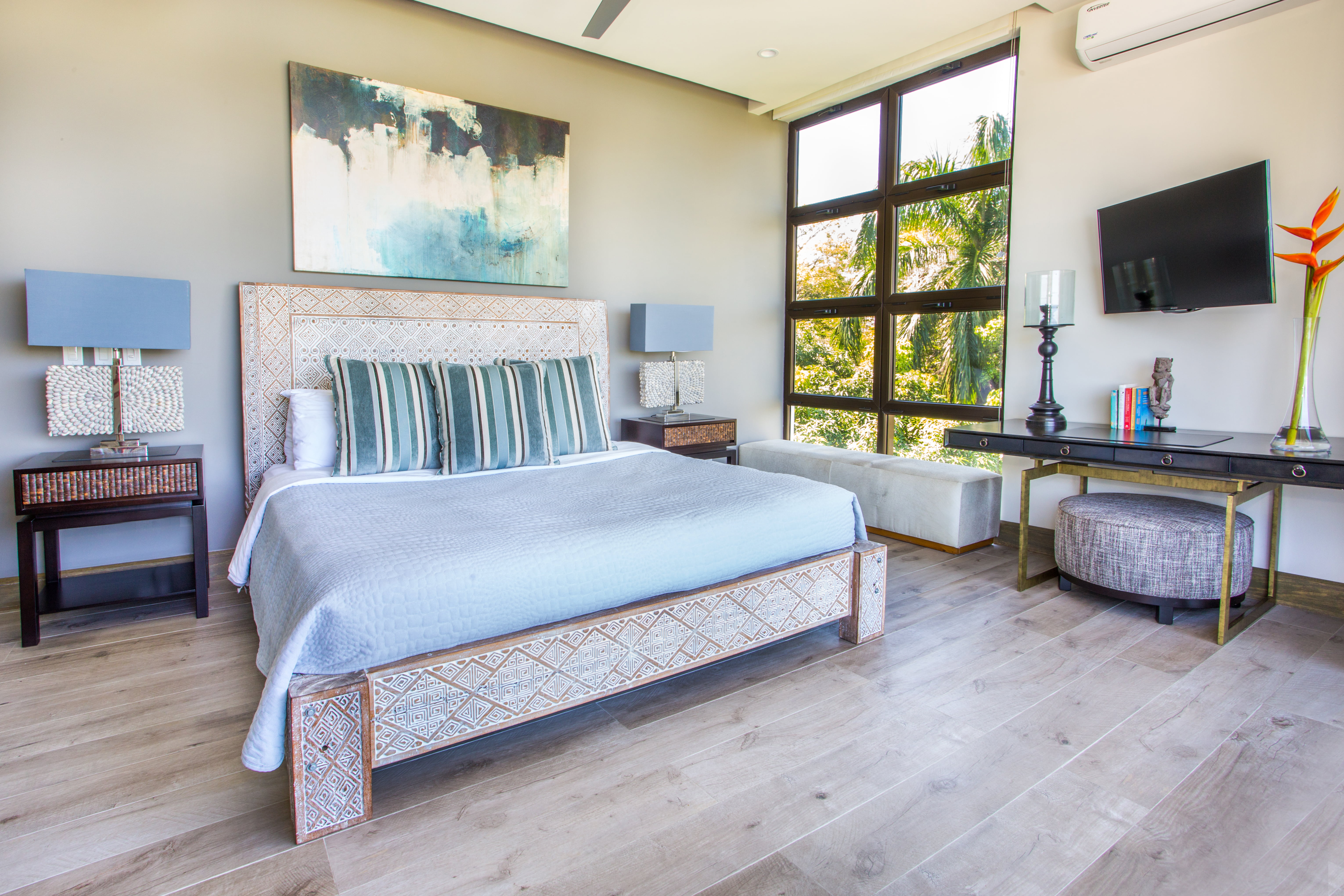 Primary bedroom - second floor - king bed