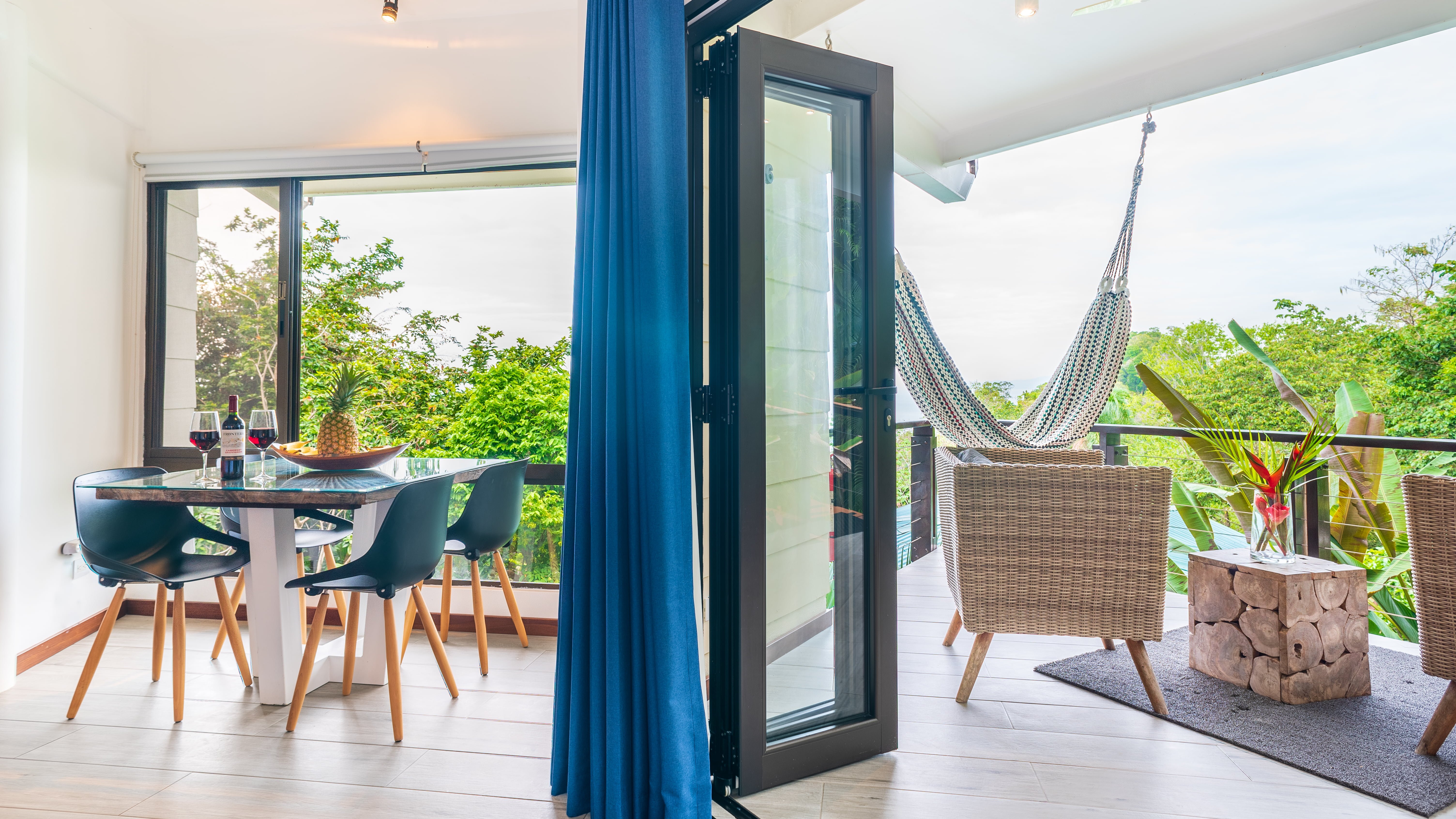 The perfect suite for indoor and outdoor living